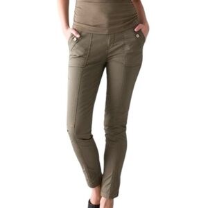 14s 14 short Whbm White House black market pret a jet pants highrise curvy green